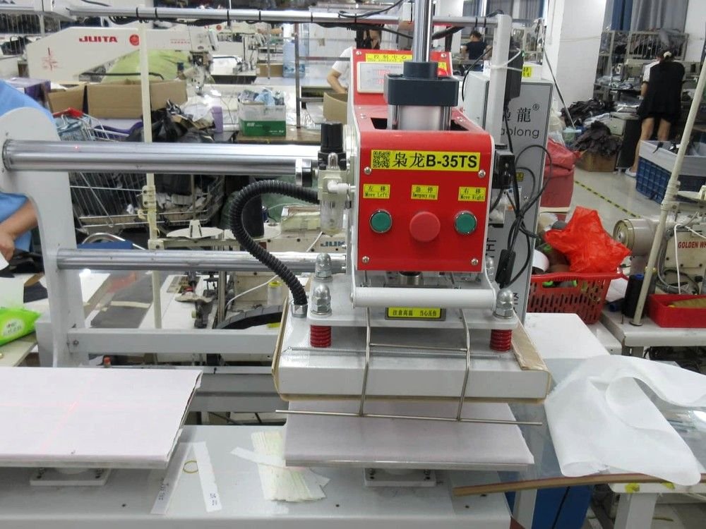 DUOCAIYEARS custom apparel manufacturing