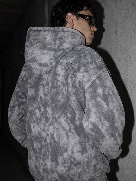 Custom hoodie manufactured by DUOCAIYEARS